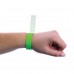 Pulseira de identificação fluorescente